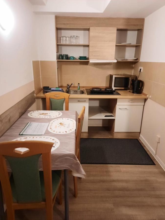 Boardinghouse Oranienburg Apartamento Exterior foto